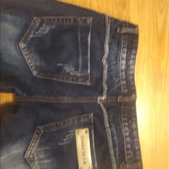 Jeans - Picture 2 of 4